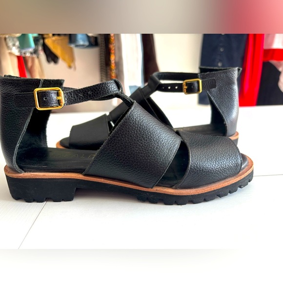 Mafalda Shoes - Mafalda Black Leather Sandle With Buckle Detail Size 36/5